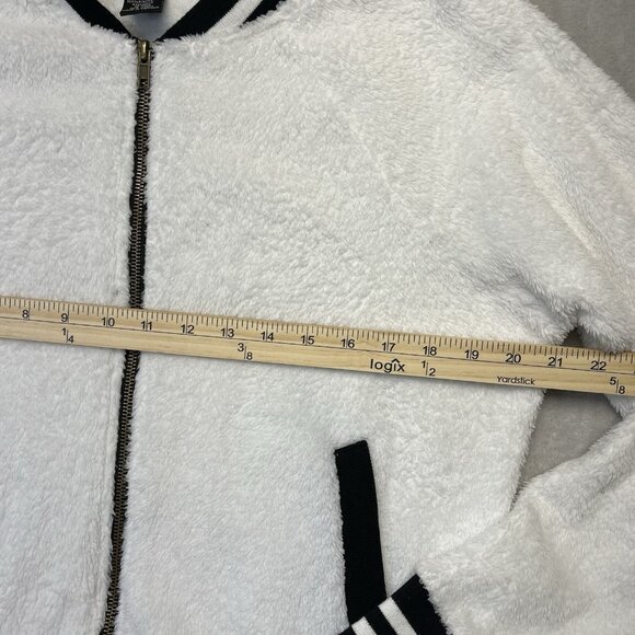 Retro varsity bomber jacket‎ by Miss Chievous, fluffy bright white fuzzy fleece - Picture 5 of 8